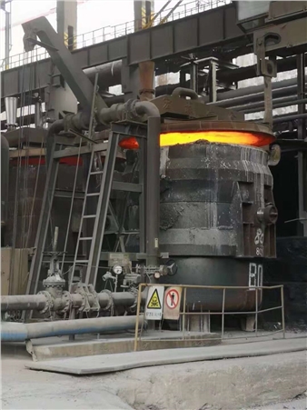 立式升降翻轉(zhuǎn)烤包器：適用高爐轉(zhuǎn)爐焦爐煤氣電爐尾氣燃料